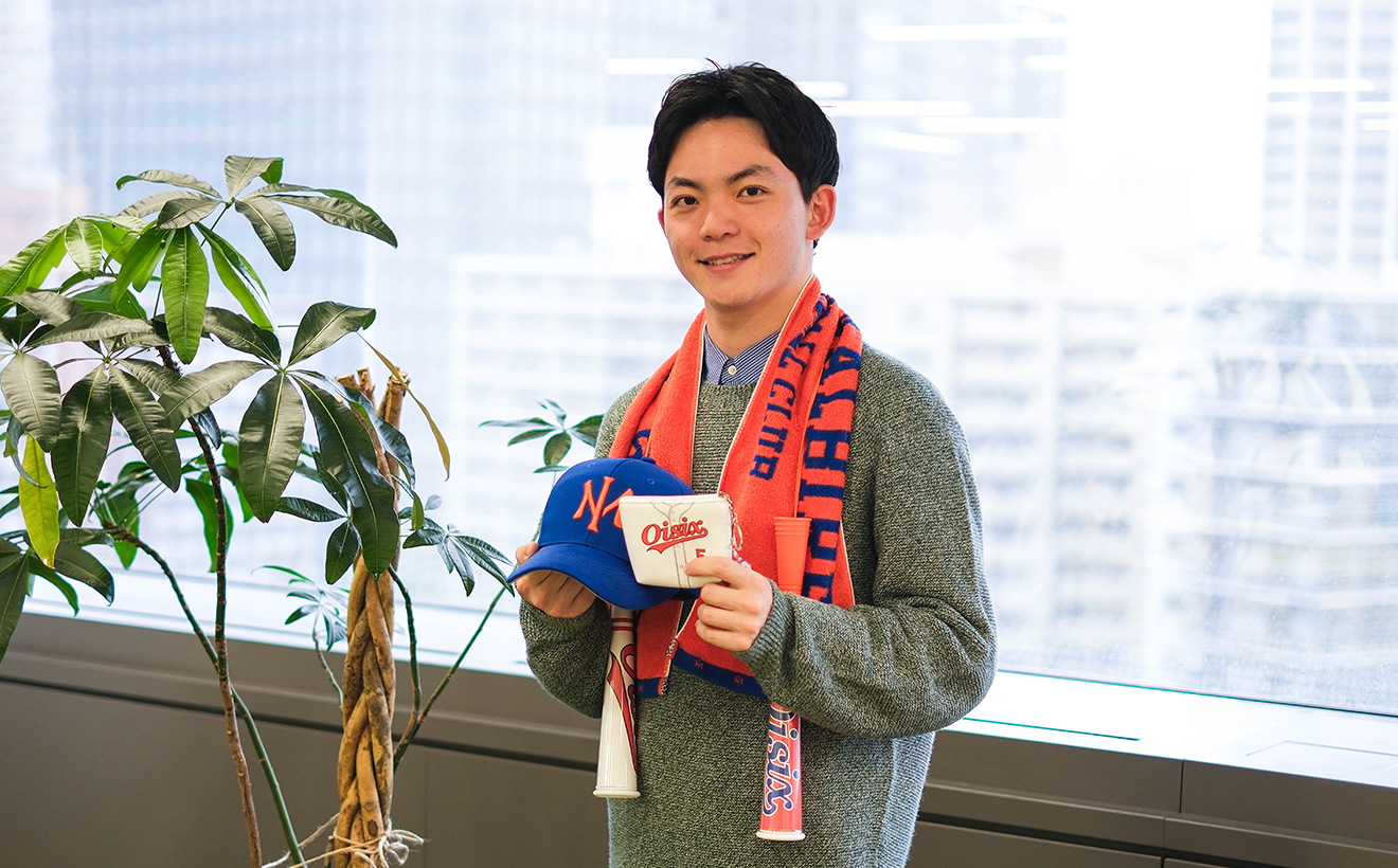 新卒一年目から、プロ野球球団のグッズ事業を牽引── 東大・法科大学院進学から一転し、オイシックス・ラ・大地へ